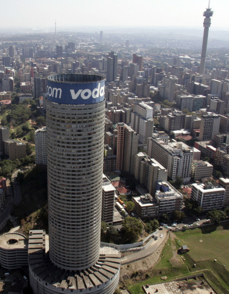 Illustration for article titled A Tour of the Tallest Residential Tower in Africa